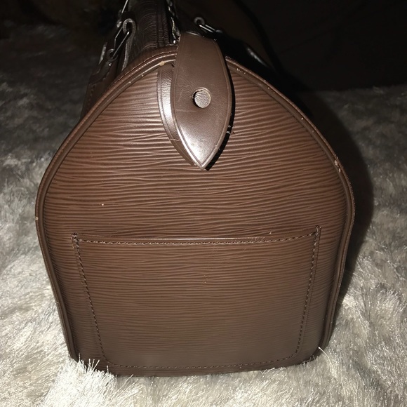 Louis Vuitton Epi Speedy 30 (SOLD) - Picture 2 of 5